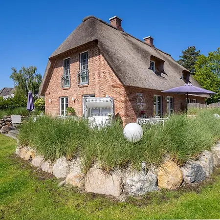 Nyaraló Reetdachhaus Kleine Krabbe Reetdachhaus Kleine Krabbe